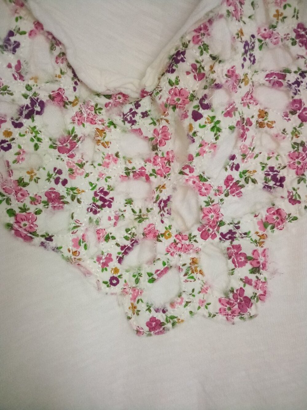 Eyeshadow Designer T Shirt New Size: L